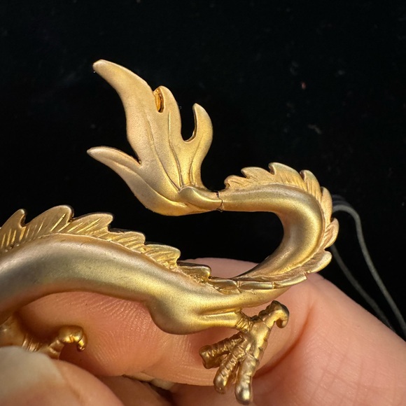 Vintage 3D Gold-Tone Fantasy Dragon Brooch with Green Rhinestone Eyes - Picture 6 of 8